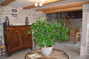 Maisons de vacances GITE DU BOIS DES HAUTS LES MILLE ETANGS : photos des chambres