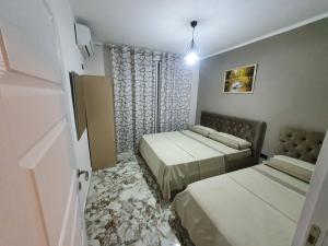 Leonards Shengjin Apartments