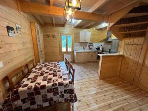 Chalets Chalet 6B dans les Pyrenees proche d'Andorre : photos des chambres