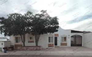 Casa Villa Serena 5, enfrente de la alberca! - La Soledad