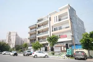 Gupta Residency Near Ajnara Heritage - 诺伊达