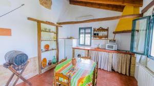 El Garrotal - El Vino El Bosque by Ruralidays