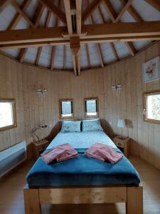 Maisons d'hotes Roulottes au pied du Vercors : photos des chambres