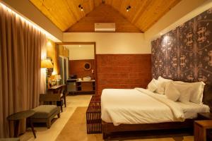 AATHAVAN MATICHI ECO RESORT