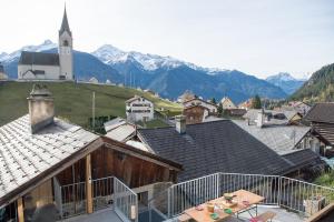 Large alpine house for 10 with panoramic view