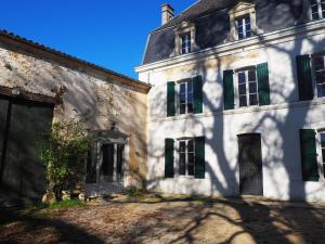 Maisons de vacances Chateau de Parancay - 15 people lodge : photos des chambres