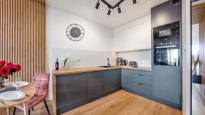 Apartament Pudrowy Lux 16 F Perłowa Przystań - Holiday City