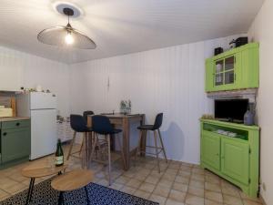 Appartements Apartment Les Manoirs de la Cote by Interhome : photos des chambres