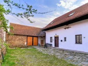 Holiday Home Vlkov by Interhome - Dynín