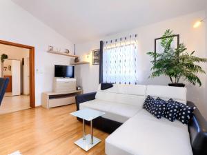 Holiday Home Marija by Interhome