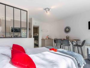 Apartment Océan-2 by Interhome