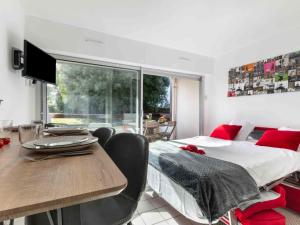 Apartment Océan-2 by Interhome