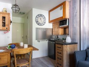 Studio Batiment B by Interhome