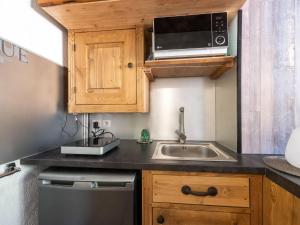 Studio Batiment B by Interhome