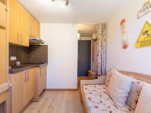 Appartements Studio Palafour-5 by Interhome : photos des chambres