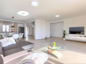 Holiday Home Villa Luna Maris by Interhome