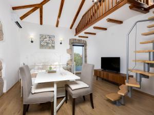 Holiday Home Paesana Heritage House by Interhome