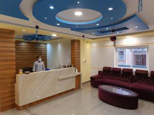 The Dolphin Park Hotel, Virugambakkam