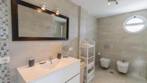 Villa Mónaco Conil de la Frontera by Ruralidays