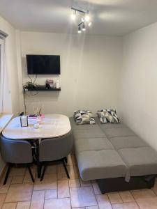 Gezellige Studio 1 slaapkamer, 3pers,strand,zee 50m