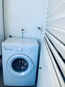 Marina House Rome Airport - Sea View