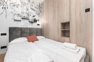 Puławska 2325 by Homeprime