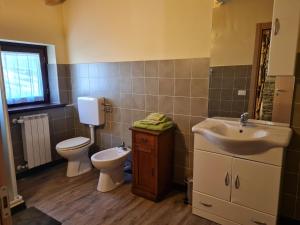 Double or Twin Room with Private Bathroom