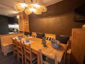 Duplex 5 pièces pour 10 pers avec balcon, hameau de la Forêt - FR-1-291-837