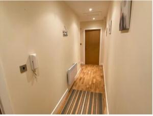 Easby Breakaways - **Modern Apartment 5 mins from South Bay, Scarborough**