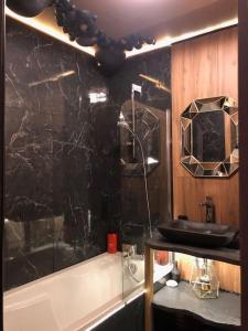 Le TULUM, T2, Hyper-centre, Place aux herbes