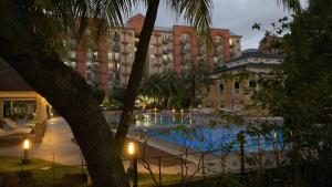 Chateau Elysee a2 near Airport,Wifi Netflix Kitchen