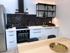 Stilvolle Dachgeschosswohnungen mit Balkon in Innenstadt Nähe