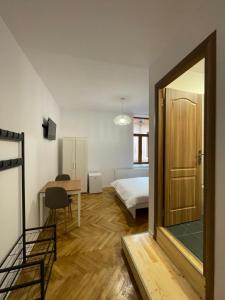 Schei Central Studios in the heart of Brasov