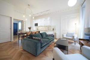Parisuites Central Grands boulevards Design Folies Bergères - Hôtels 4 étoiles à Paris