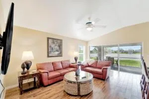 Beachcomber Getaway - Harlem Heights