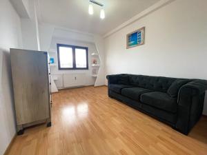 National Arena Mega Mall Elana apartment