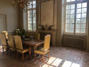 Charming 18th Century Chateau, near Bayeux in Calvados, Normandie