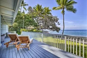 Bright and Airy Beach House with Oceanfront Views - Captain Cook