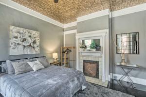 Comfy Louisville Studio about 3 Mi to Downtown