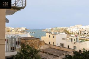 Modern 2BR APT in the quaint village of Marsaskala & AC by 360 Estates