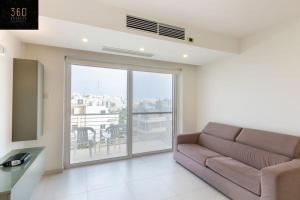 Modern 2BR APT in the quaint village of Marsaskala & AC by 360 Estates