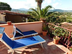 One-Bedroom Apartment with Sea View room in Borgo Le Logge