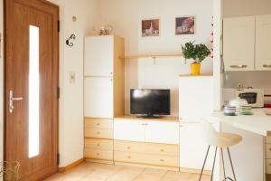 Conero - Patio Privato e Parcheggio by Host Hero