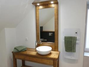 B&B / Chambres d'hotes Aux Portes des Lacs : photos des chambres