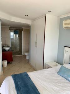 Spacious 2 bedroom space with breathtaking seaview