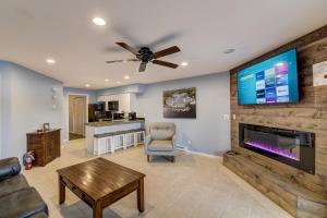 WFC Lakefront Views Family or Romance