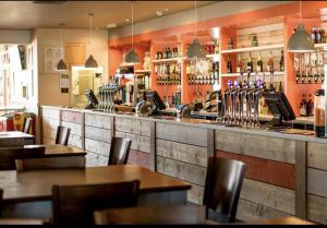 Fluffy Caravan Sleeps 4 Pet-Friendly