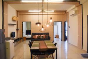 DaMen Homestay @SubangHomeStay