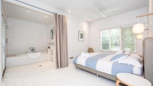 Pearl Beach House