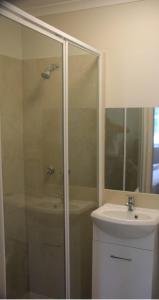 Twin Room room in Greenwich Inn Motel